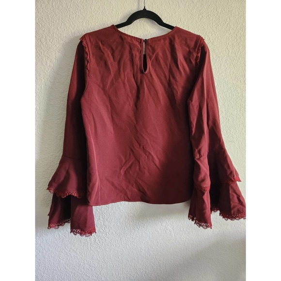Mika Rose Womens Burgundy Bell Sleeve Blouse LG - Picture 6 of 8